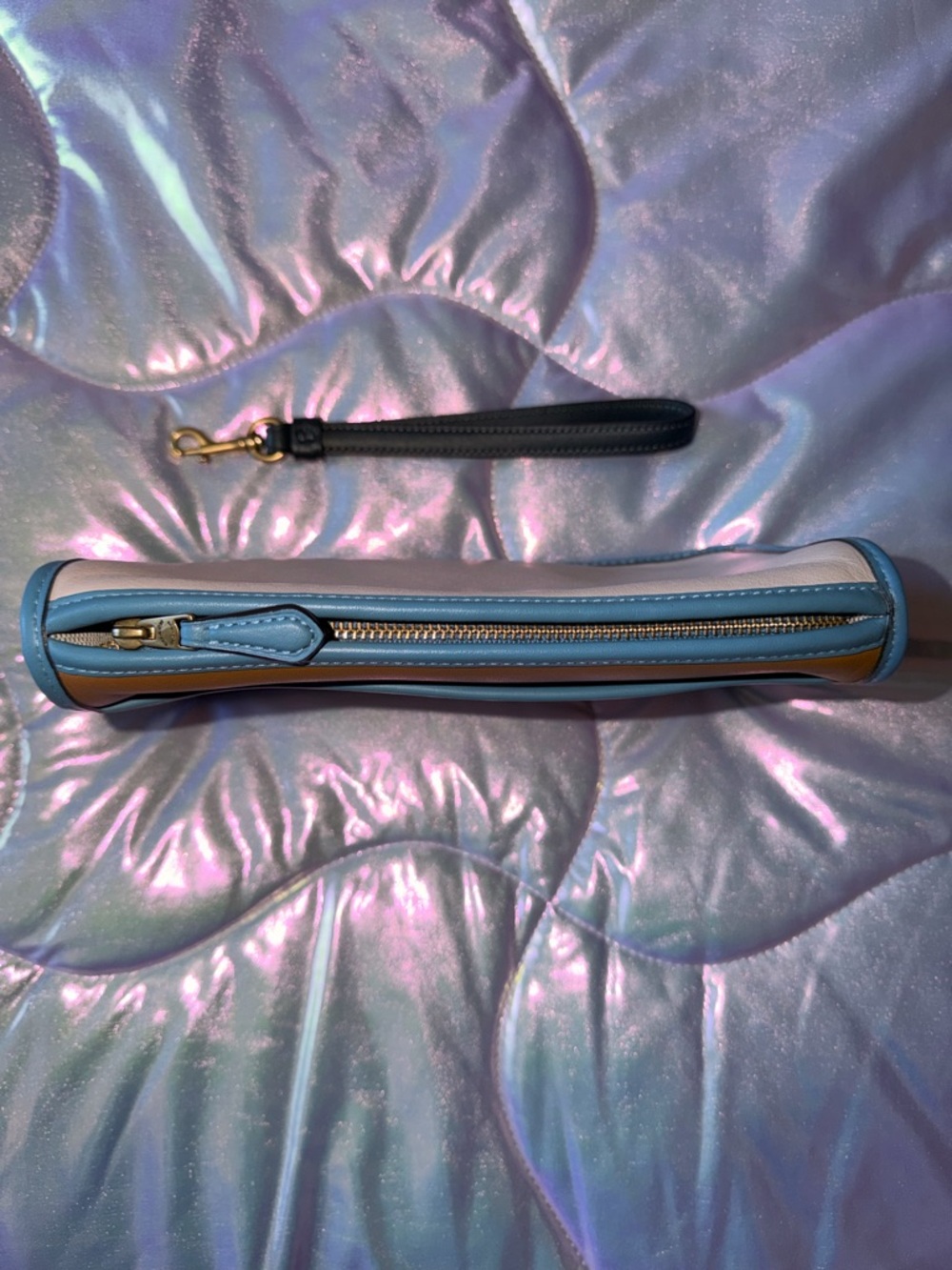 Coach Britt Wristlet - Picture 3 of 9